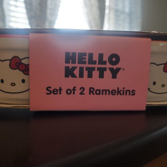 Hello Kitty Ramekins - Picture 2 of 2